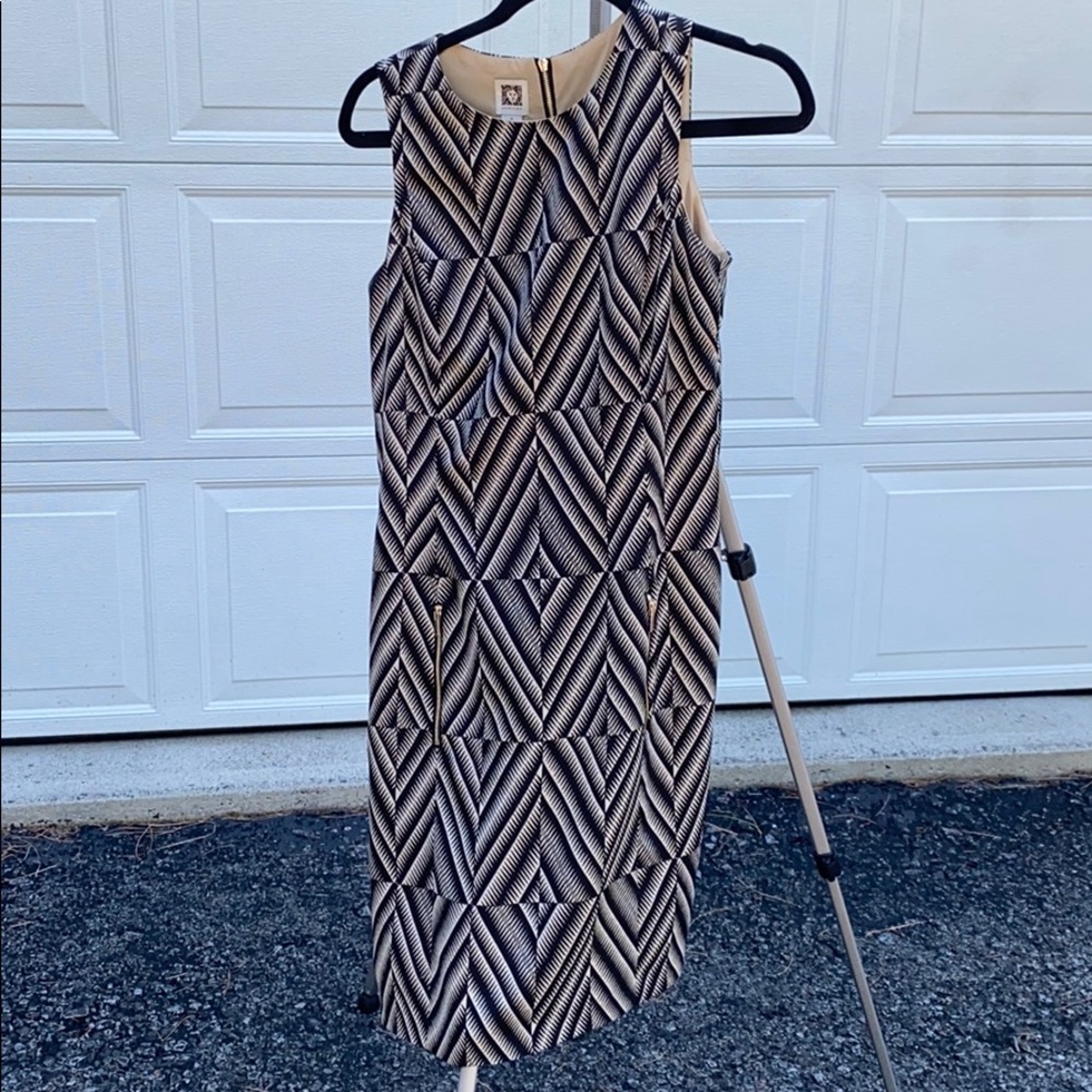 Sleeveless dress